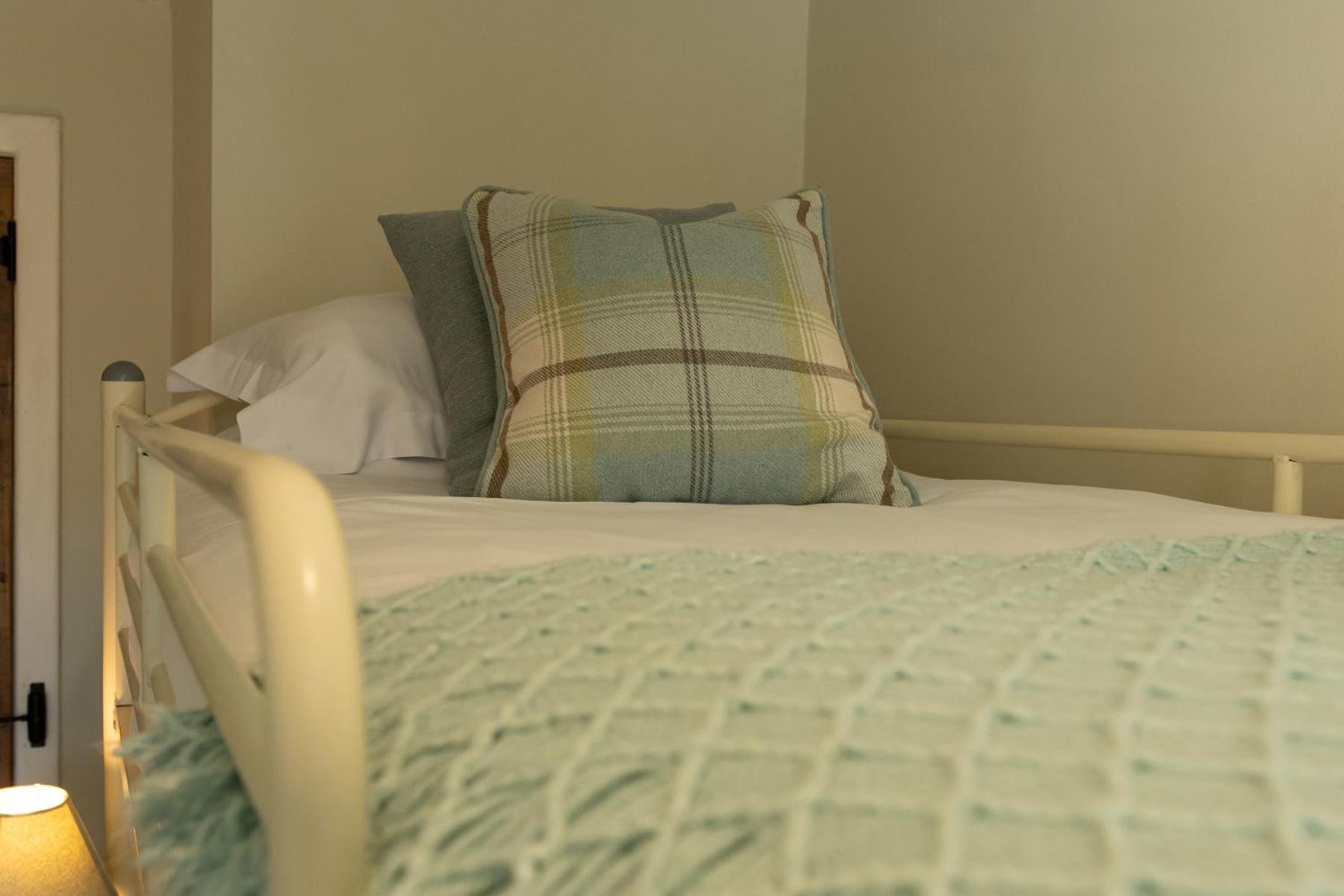 Bridgend House B&B Drumnadrochit Ngoại thất bức ảnh